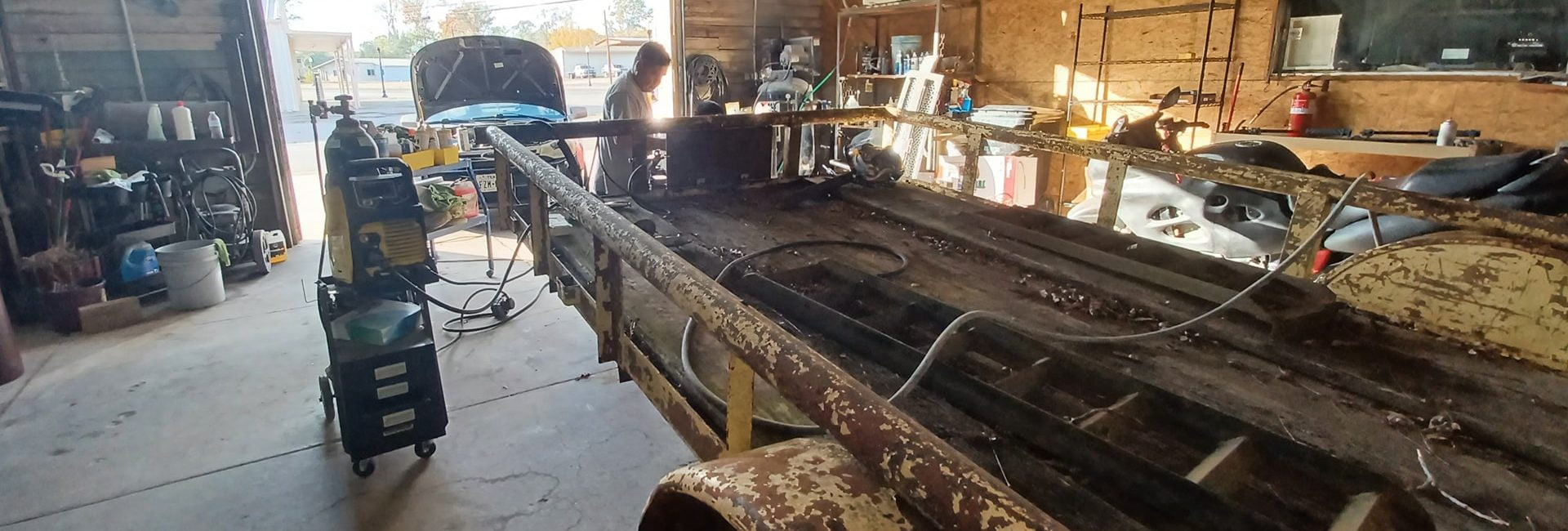 About 1 Bt paint and body interior 2 e1648208703417